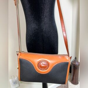 Vintage Dooney & Bourke All-Weather Leather Crossbody – Black & Tan – Duck Logo